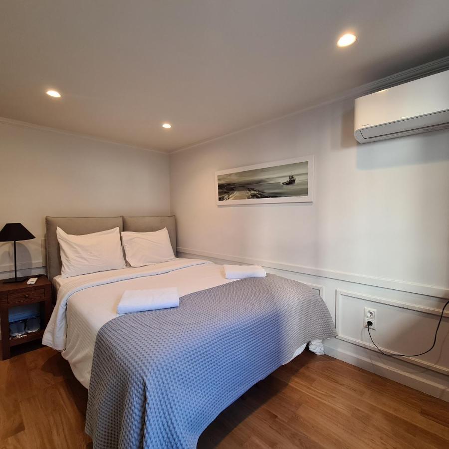 Four Streets Athens - Luxury Suites Apartments In Atene Esterno foto
