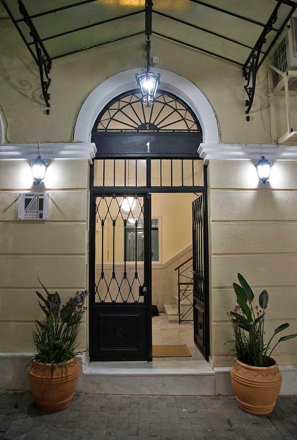 Four Streets Athens - Luxury Suites Apartments In Atene Esterno foto