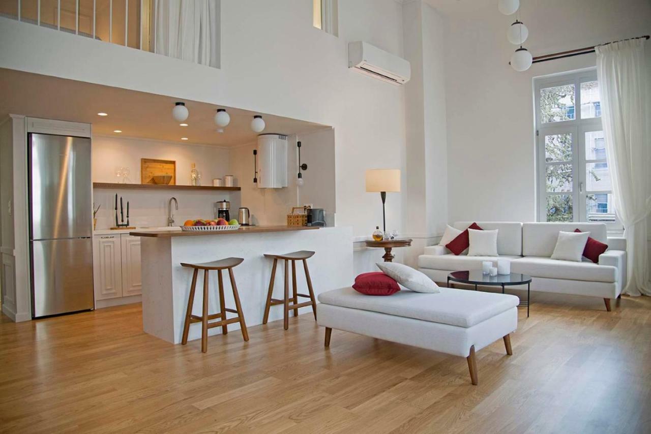 Four Streets Athens - Luxury Suites Apartments In Atene Esterno foto