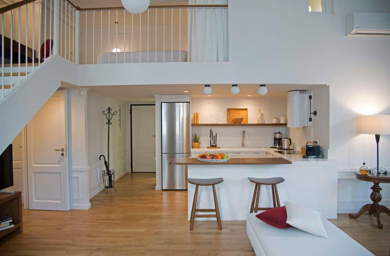 Four Streets Athens - Luxury Suites Apartments In Atene Esterno foto