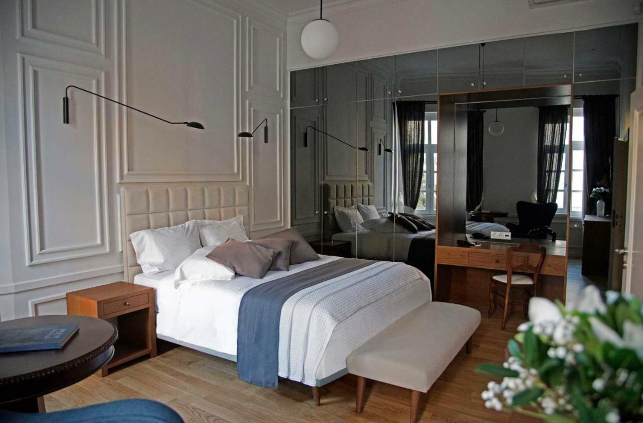 Four Streets Athens - Luxury Suites Apartments In Atene Esterno foto