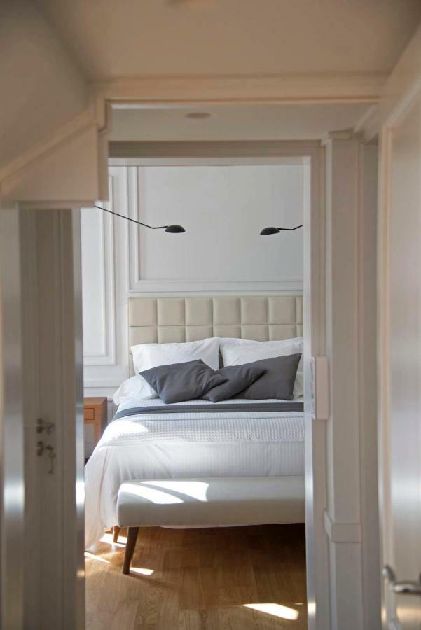 Four Streets Athens - Luxury Suites Apartments In Atene Esterno foto