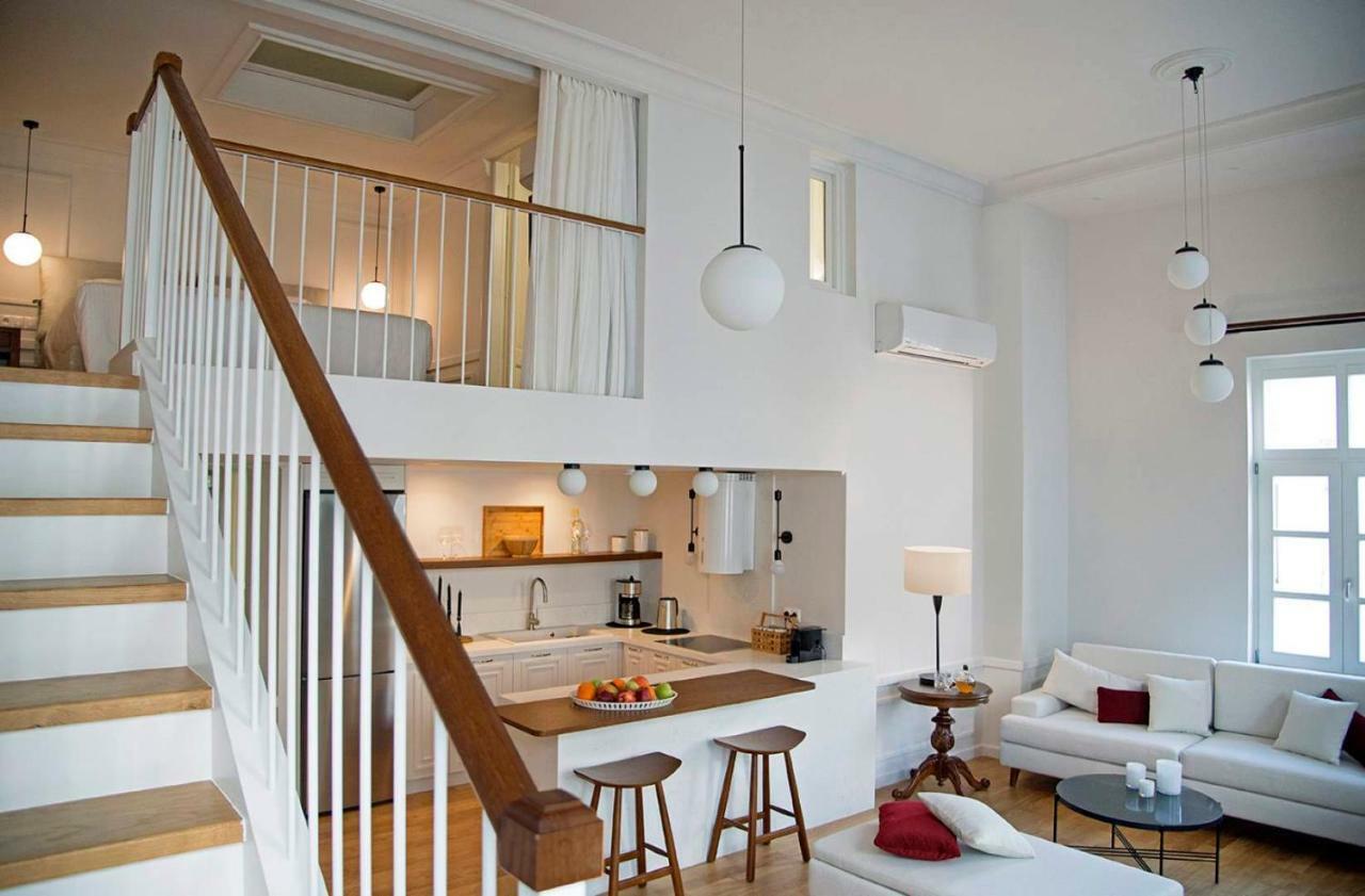 Four Streets Athens - Luxury Suites Apartments In Atene Esterno foto