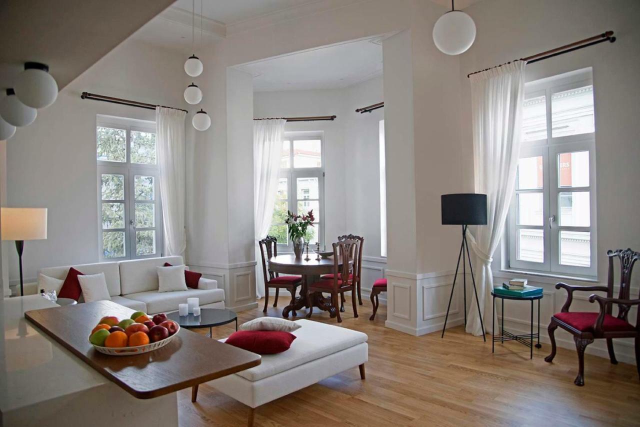 Four Streets Athens - Luxury Suites Apartments In Atene Esterno foto