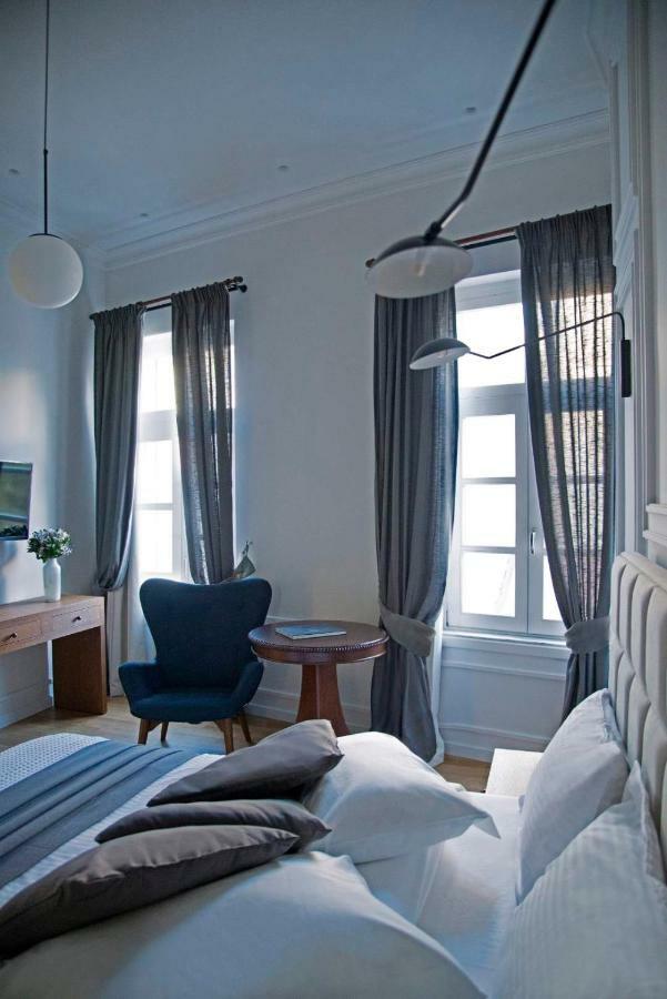 Four Streets Athens - Luxury Suites Apartments In Atene Esterno foto
