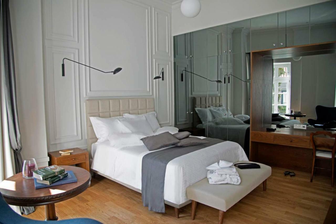 Four Streets Athens - Luxury Suites Apartments In Atene Esterno foto